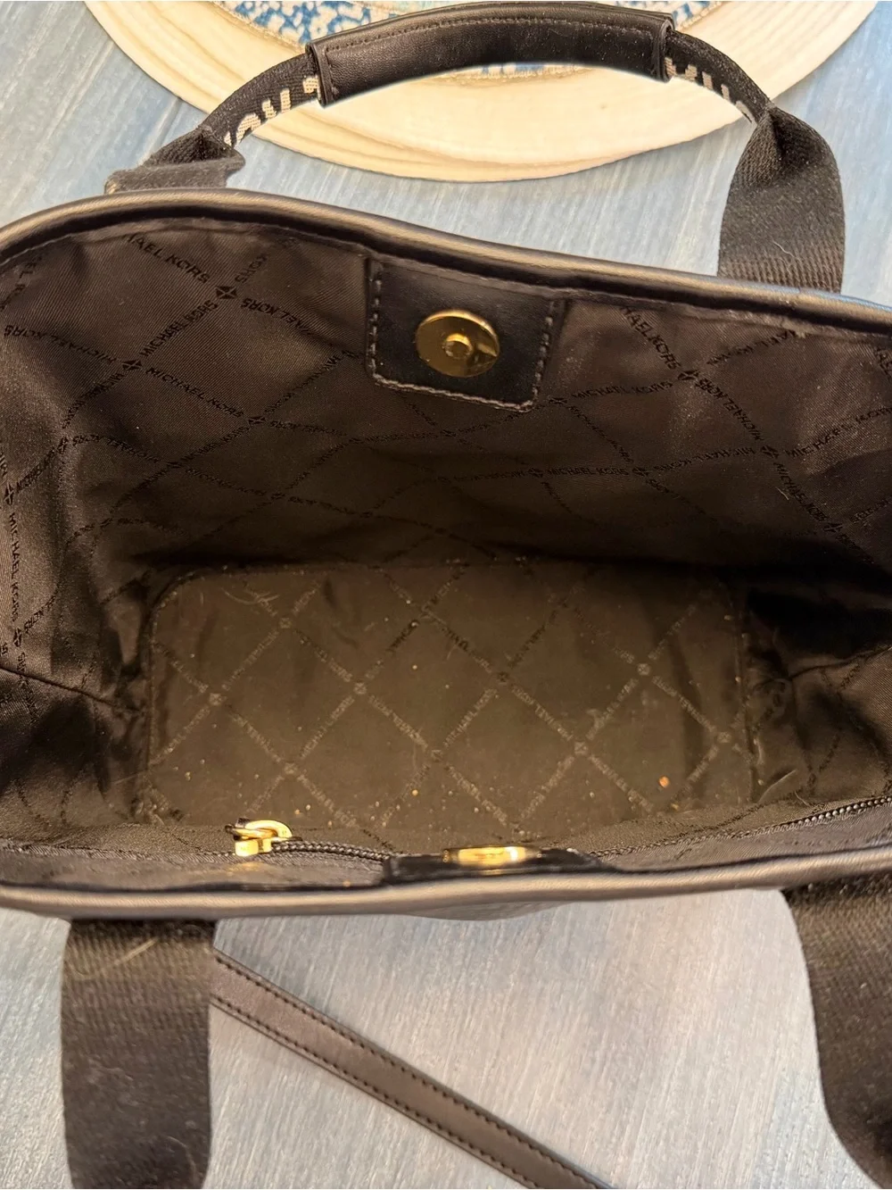 Michael Kors Black Pebbled Cross-Body Leather Small Tote/Handbag. Gold Hardware
